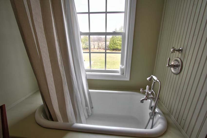 Traverston Retreat Bed & Breakfast Markdale
